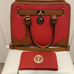 Red Dasein purse